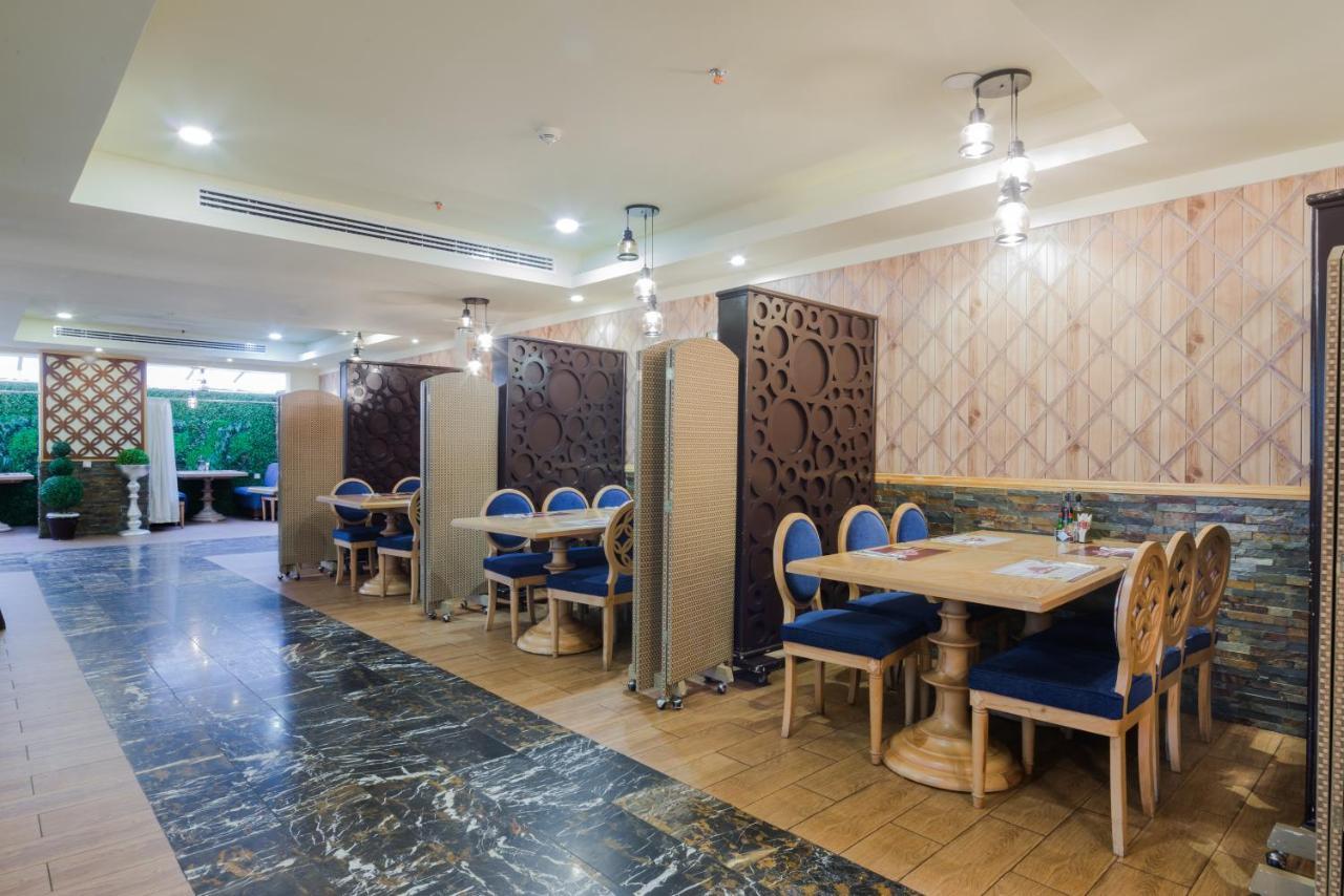 Le Park Concord Hotel Al Majmaah Bagian luar foto